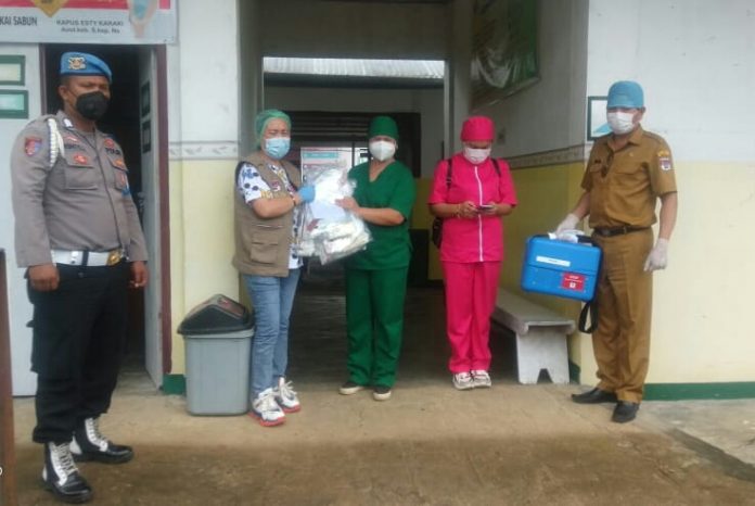 Polisi Kawal Penyaluran Vaksin Sinovac di 3 Puskesmas Minsel