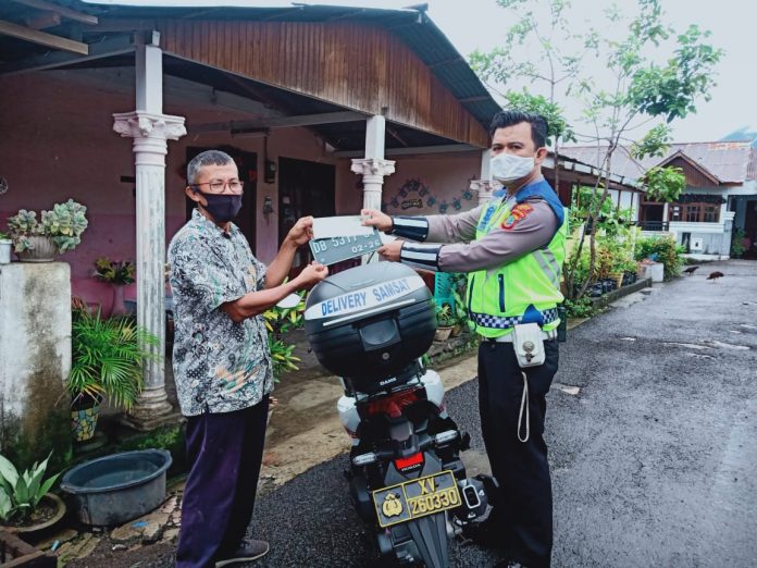 Satlantas Polres Bitung Laksanakan Samsat Delivery, Follow Up Program Kapolri