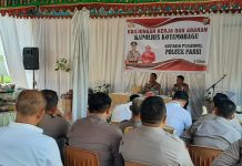 Tekankan Humanisme dan Kepatuhan Regulasi, Kapolres Kotamobagu Beri Arahan Inspiratif di Polsek Passi Tekankan Humanisme dan Kepatuhan Regulasi, Kapolres Kotamobagu Beri Arahan Inspiratif di Polsek Passi
