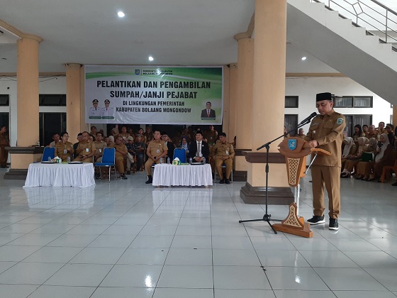 Wabup Dony Lumenta Lantik Kepala Puskesmas dan Serahkan SK PLT, Bupati Yusra Alhabsyi Sampaikan Pesan Penting