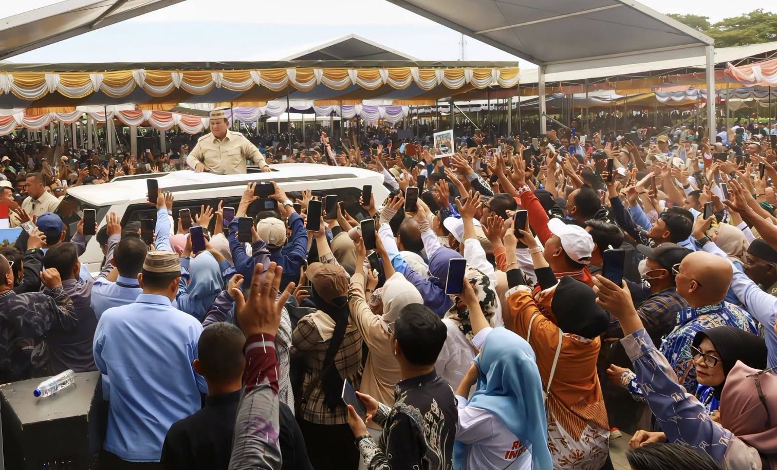 Hadiri Penutupan PENAS Bersama Presiden Prabowo, Wabup Dony Lumenta Siap Perkuat KTNA Bolmong