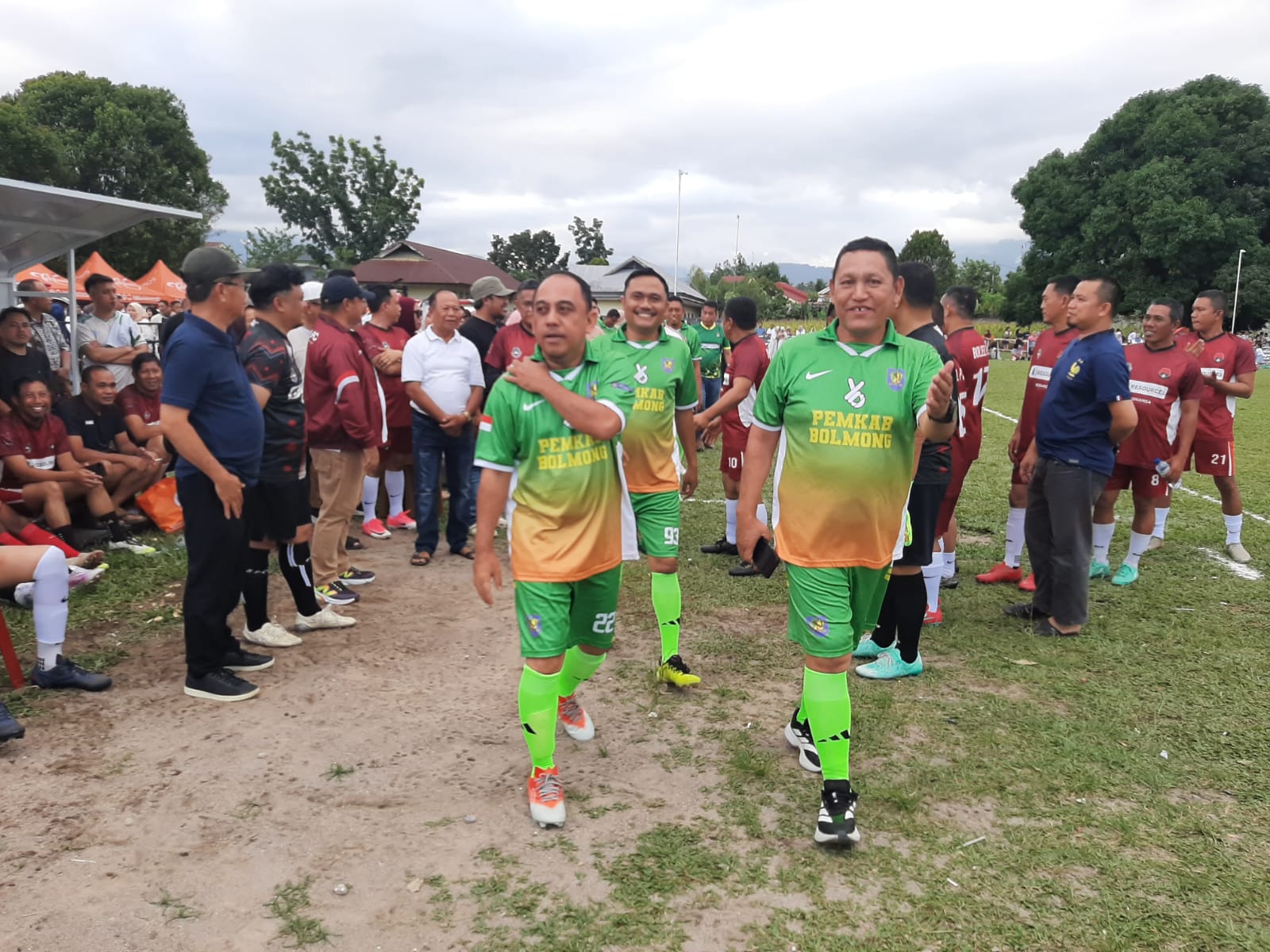 Wali Kota Weny Gaib Buka Open Tournament Sepak Bola Totabuan Champion League 2026