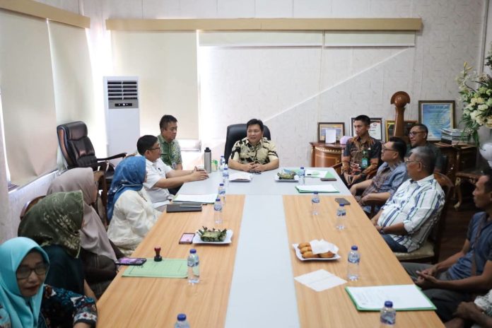 Perkuat Sinergi dengan Organisasi Keagamaan, Wabup Dony Lumenta Pimpin Penandatanganan NPHD Hibah 2026