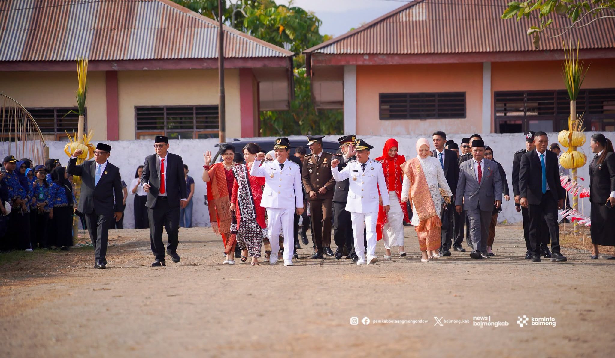 Bupati Yusra Alhabsyi Pimpin Upacara HUT ke-81 RI di Mopuya
