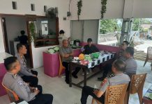 Waka Polres Kotamobagu Ngopi Bareng Purnawirawan, Bahas Penguatan dan Kamtibmas Waka Polres Kotamobagu Ngopi Bareng Purnawirawan, Bahas Penguatan dan Kamtibmas