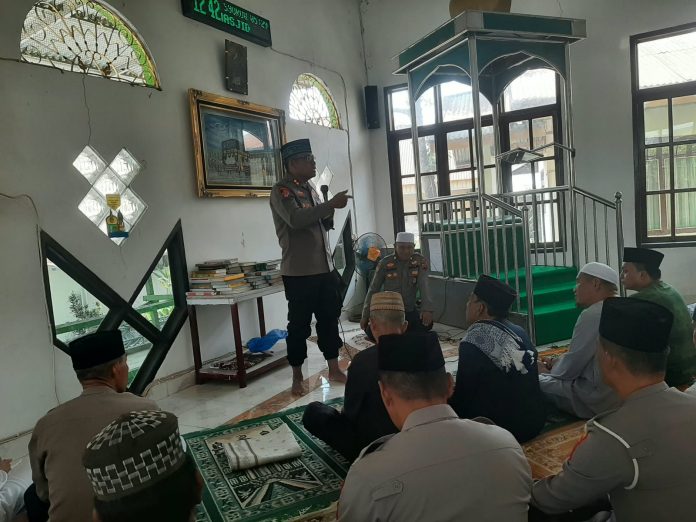 Kapolres Kotamobagu Jumat Keliling di Masjid Lilmutaqin, Perkuat Silaturahmi dan Pesan Kamtibmas